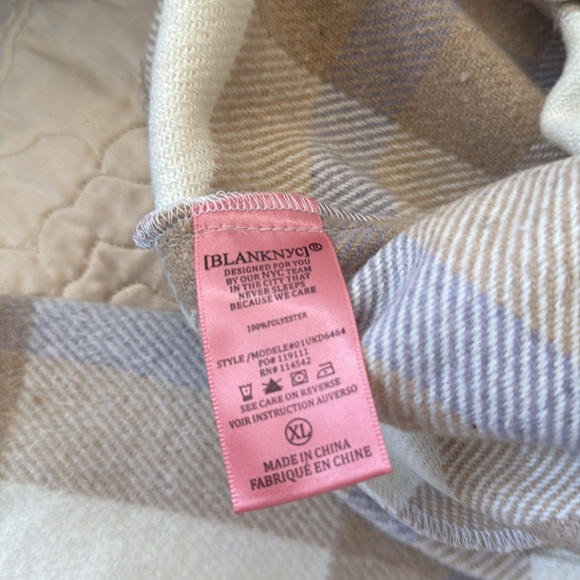 BlankNYC girls Y button down Flannel  top, new tag size, XL tan - Picture 8 of 9